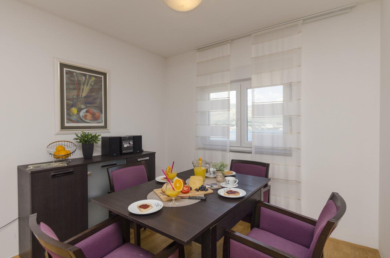 Apartments Maja Donji Okrug  エクステリア 写真