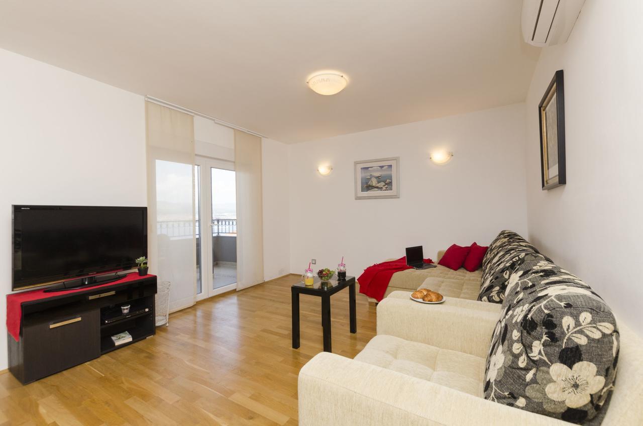 Apartments Maja Donji Okrug  エクステリア 写真