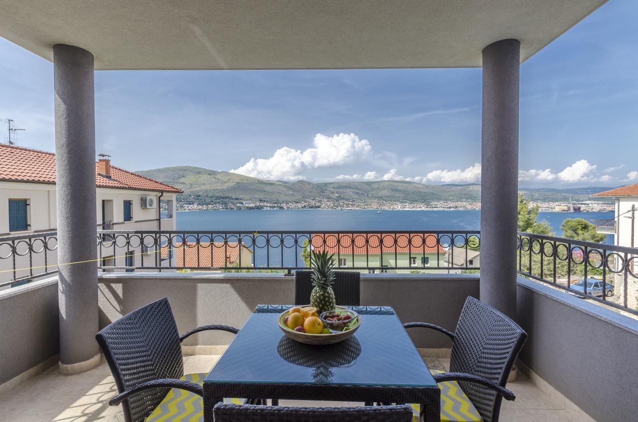 Apartments Maja Donji Okrug  エクステリア 写真