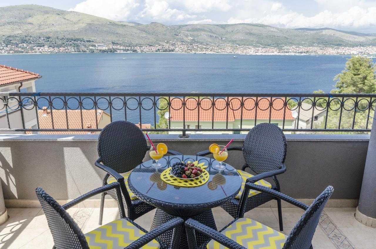Apartments Maja Donji Okrug  エクステリア 写真